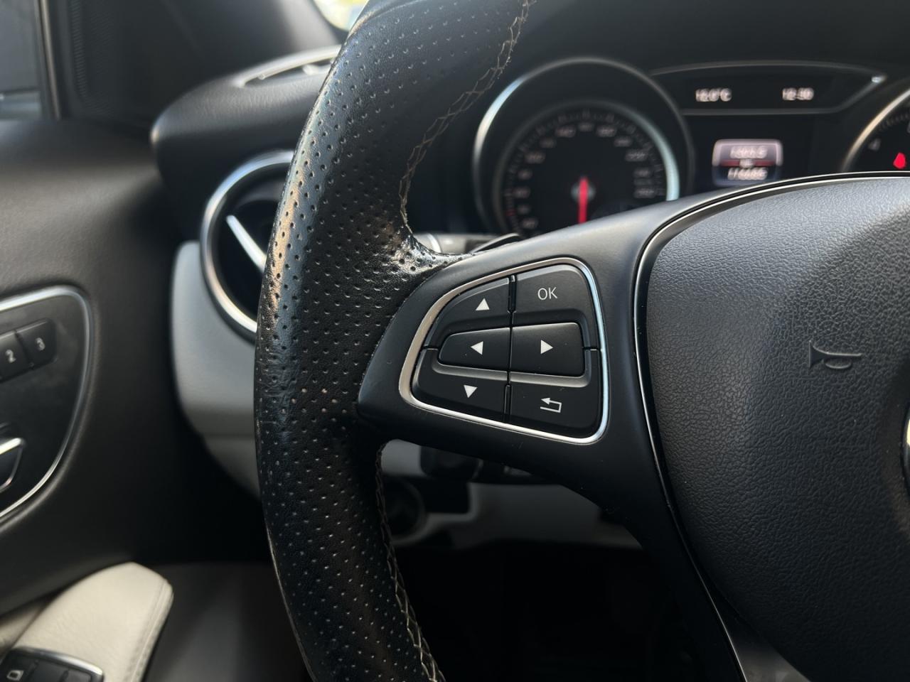 2018 Mercedes-Benz GLA-Class 250 4MATIC   Leather   Pano Roof   Htd Seats Photo