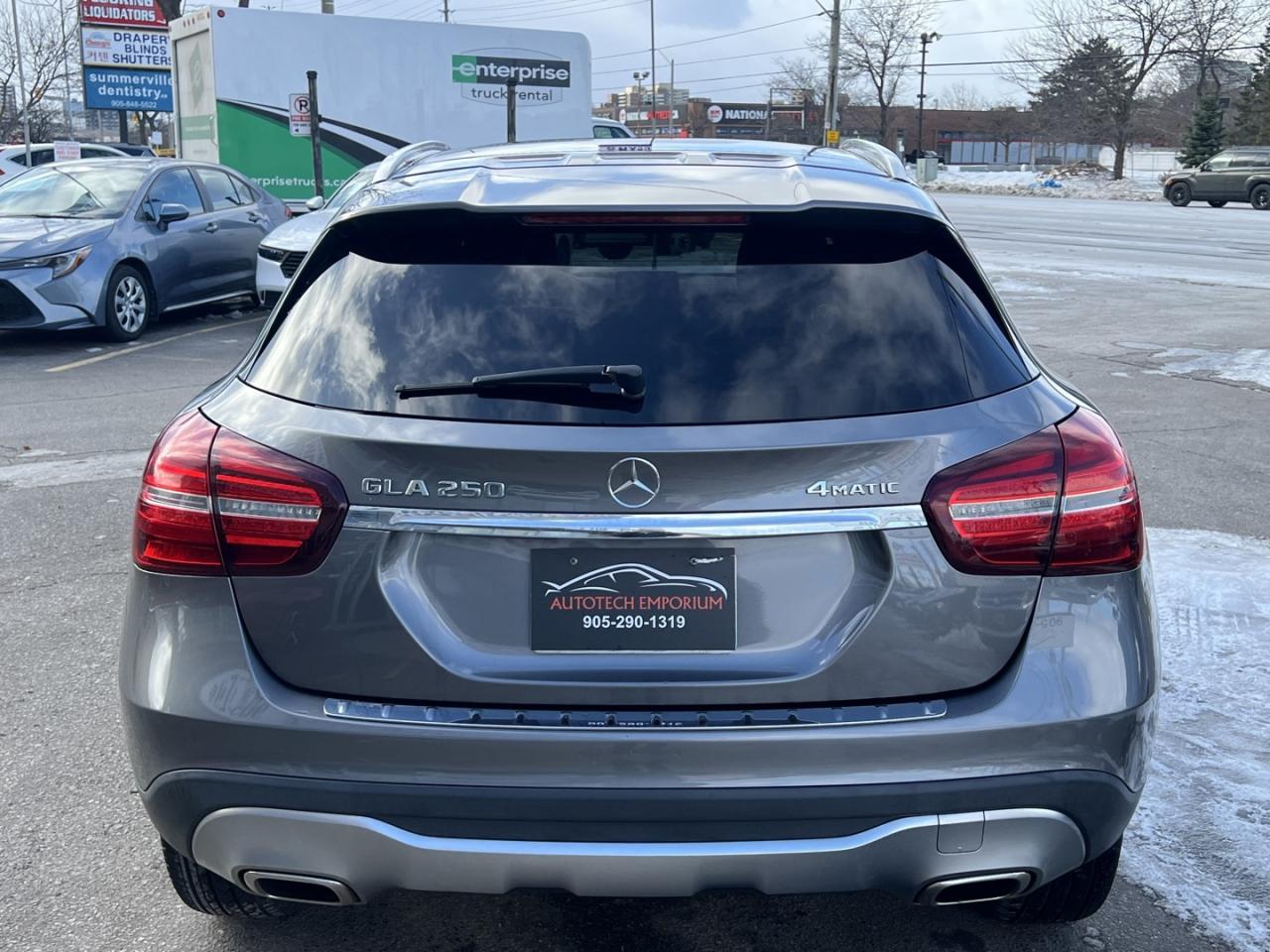 2018 Mercedes-Benz GLA-Class 250 4MATIC   Leather   Pano Roof   Htd Seats Photo2