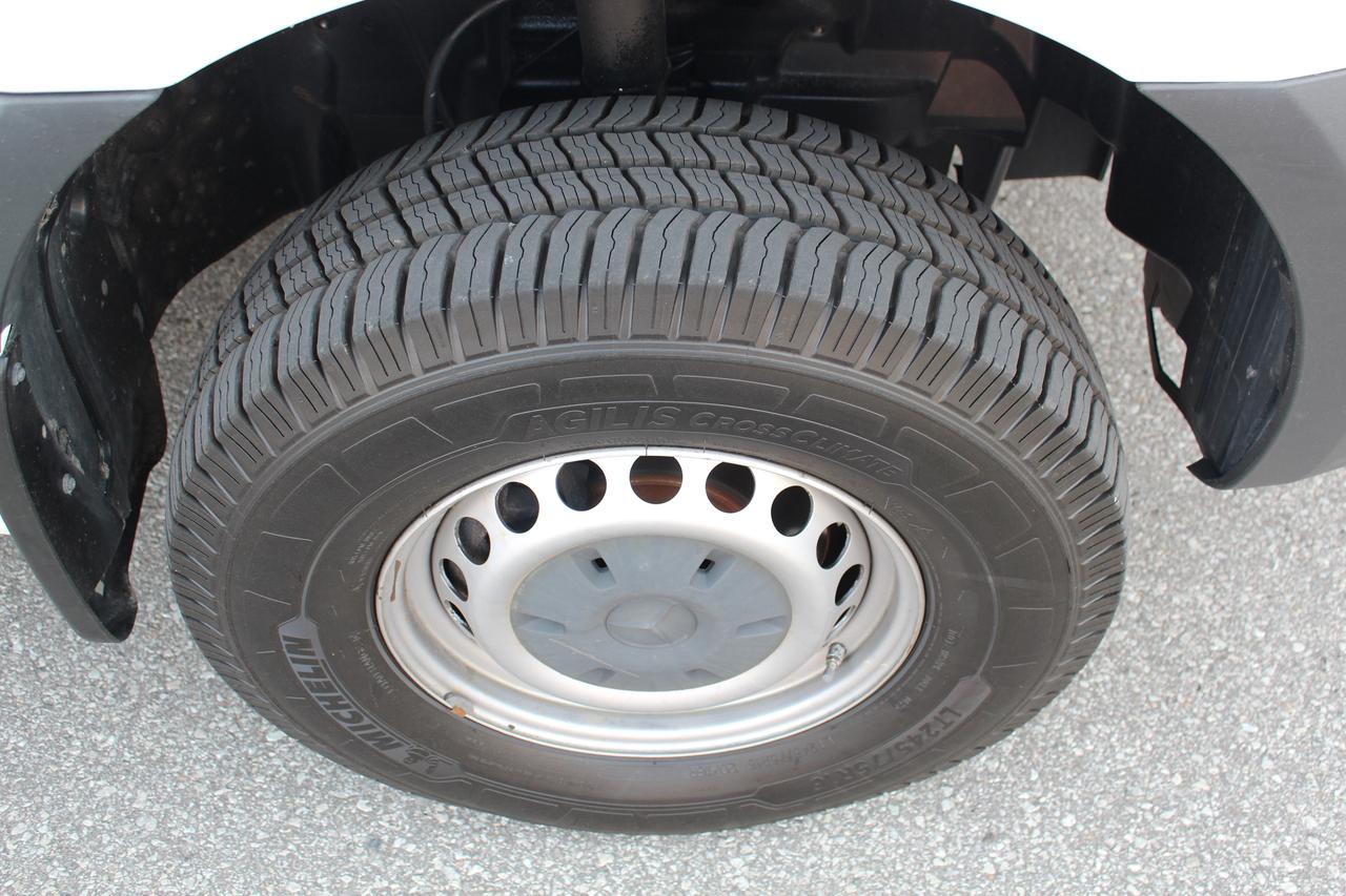 2019 Mercedes-Benz Sprinter Cargo Van 4X4" - "3 SEATER LEATHER" - "3.0L DIESEL Photo