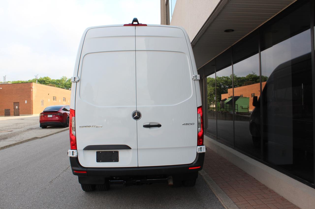2021 Mercedes-Benz Sprinter Cargo Van 4500 - "DUALLYS" - "3.0L DIESEL" - "TOW PKG" Photo