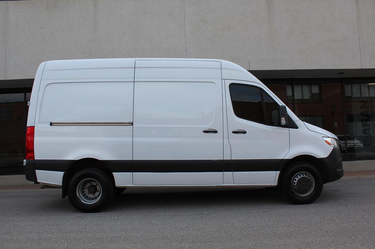 2021 Mercedes-Benz Sprinter Cargo Van 4500 - "DUALLYS" - "3.0L DIESEL" - "TOW PKG" Photo