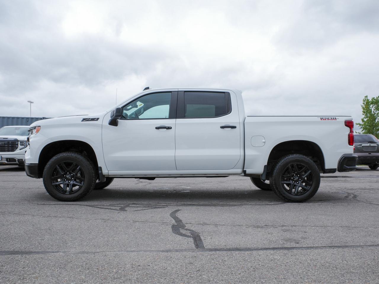 2024 Chevrolet Silverado 1500 LT Trail Boss -  Rear Bumper CornerStep Photo4