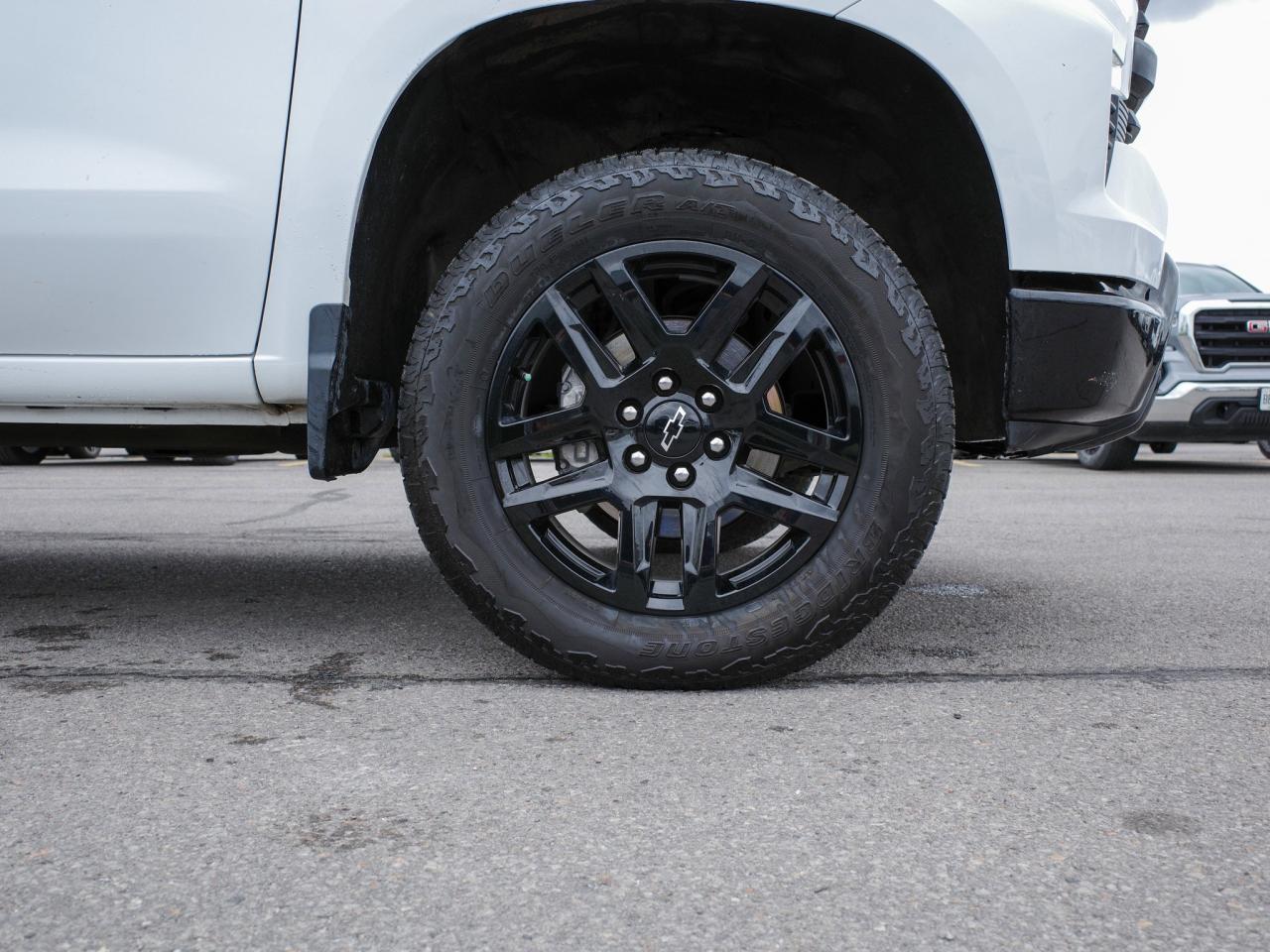 2024 Chevrolet Silverado 1500 LT Trail Boss -  Rear Bumper CornerStep Photo