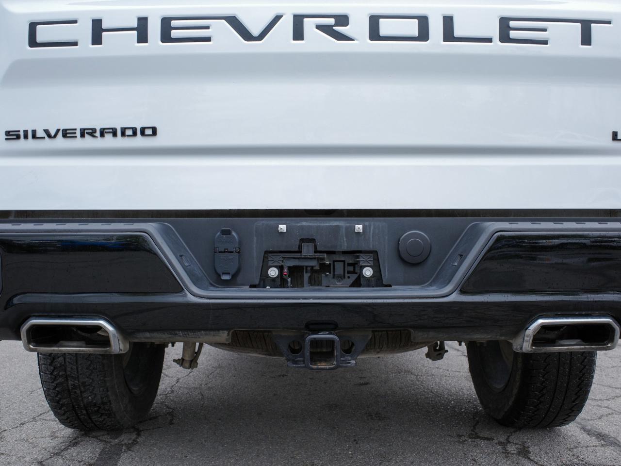 2024 Chevrolet Silverado 1500 LT Trail Boss -  Rear Bumper CornerStep Photo