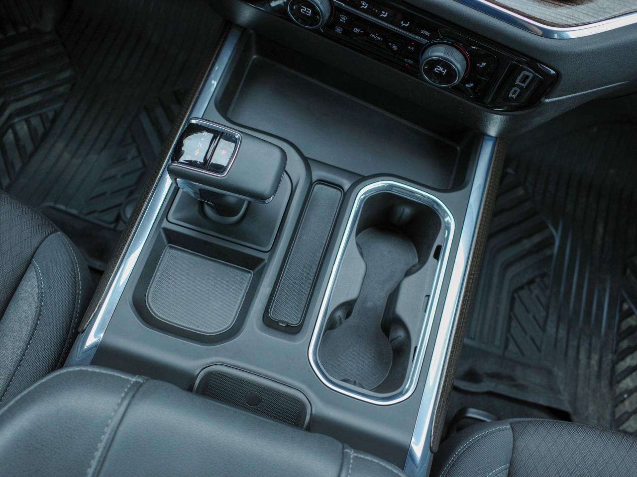 2024 Chevrolet Silverado 1500 LT Trail Boss -  Rear Bumper CornerStep Photo