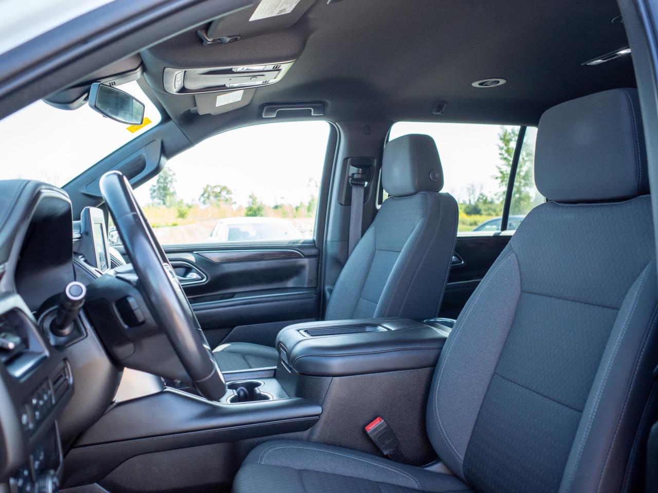 2022 Chevrolet Tahoe LS - Running Boards   Wi-Fi Hotspot Photo