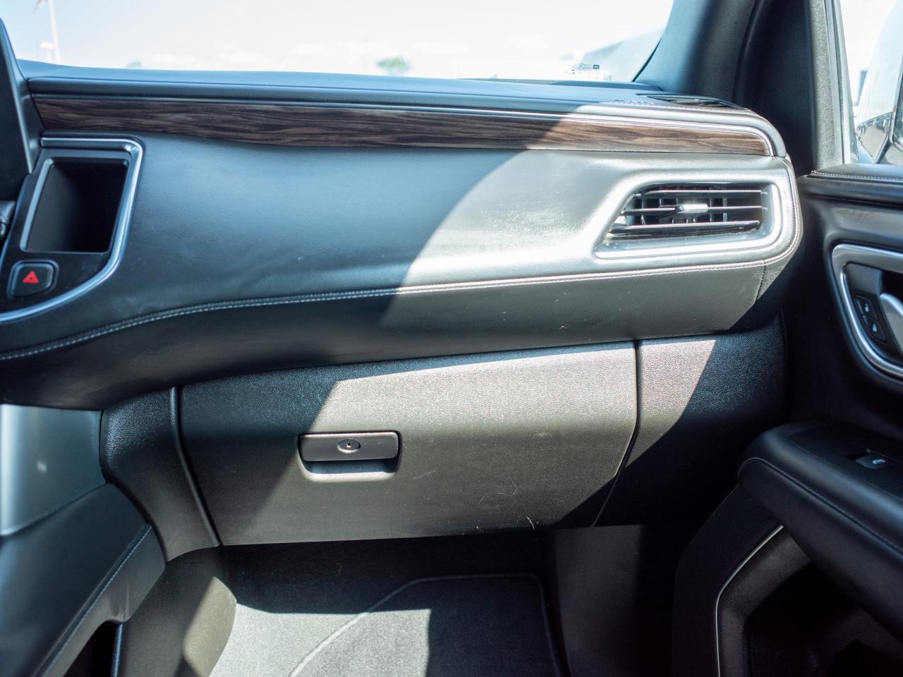 2022 Chevrolet Tahoe LS - Running Boards Wi-Fi Hotspot Photo