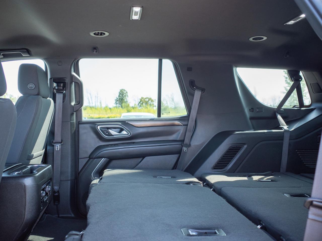 2022 Chevrolet Tahoe LS - Running Boards Wi-Fi Hotspot Photo