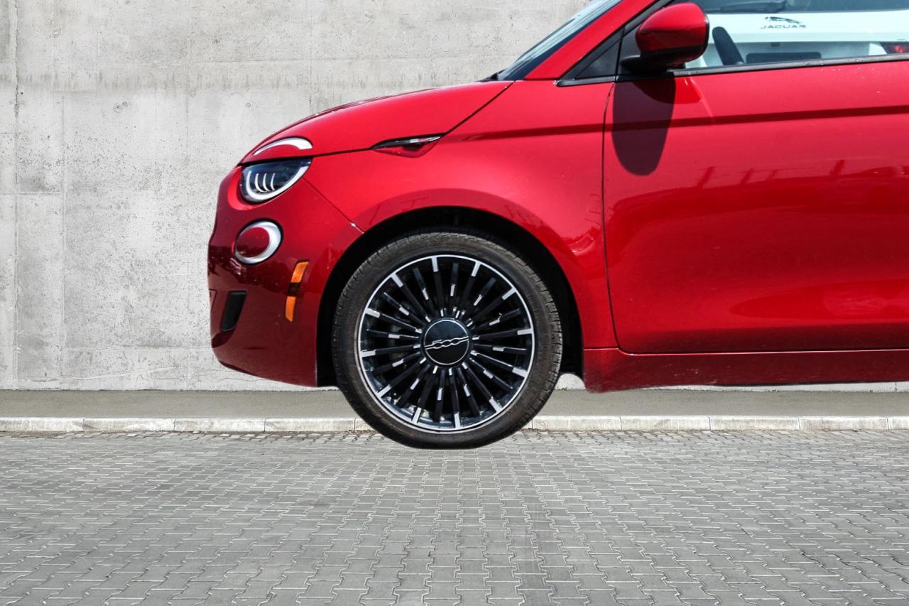 2024 Fiat 500E (RED) Edition  Gps SiriusXM BkpCam Photo