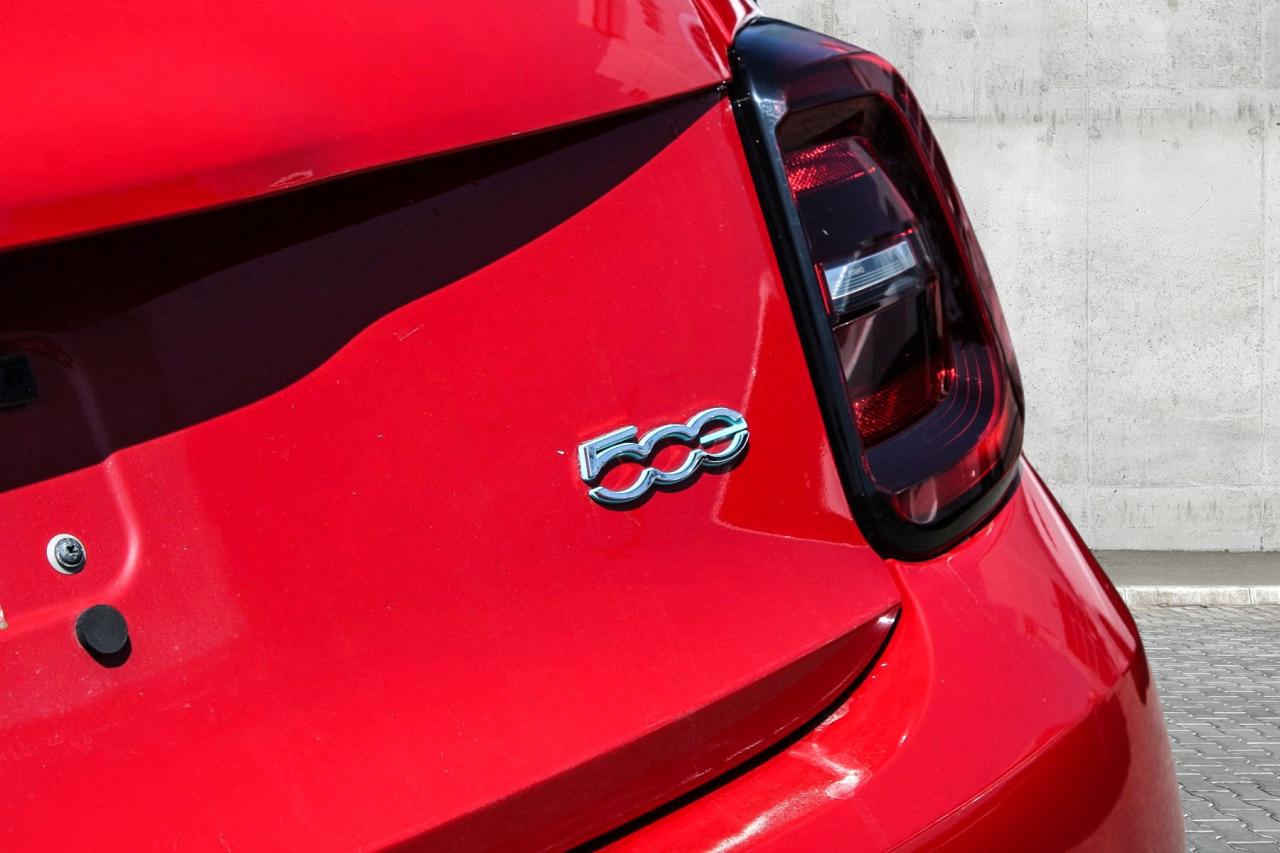 2024 Fiat 500E (RED) Edition  Gps SiriusXM BkpCam Photo