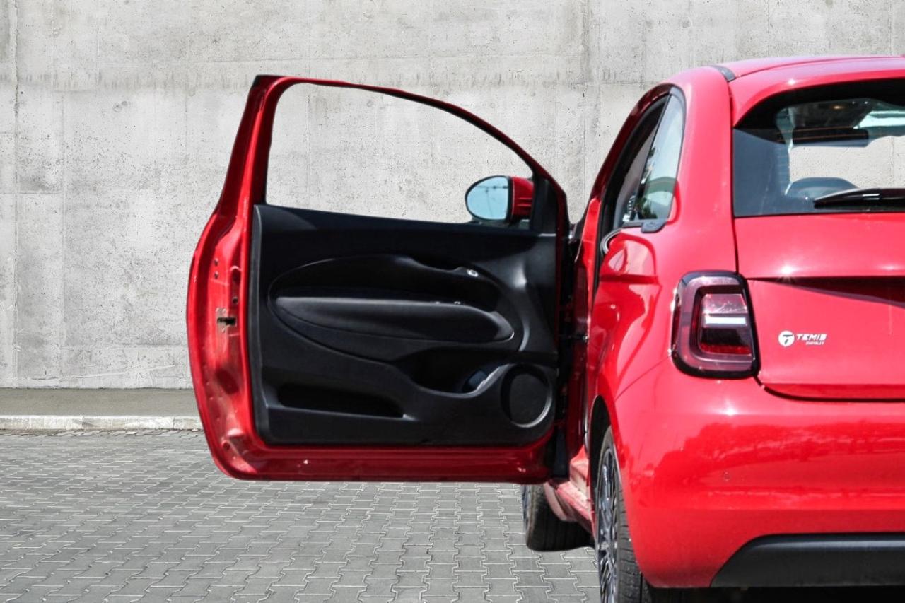 2024 Fiat 500E (RED) Edition  Gps SiriusXM BkpCam Photo