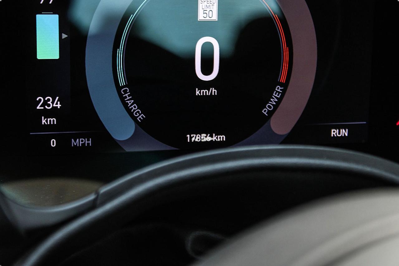 2024 Fiat 500E (RED) Edition  Gps SiriusXM BkpCam Photo