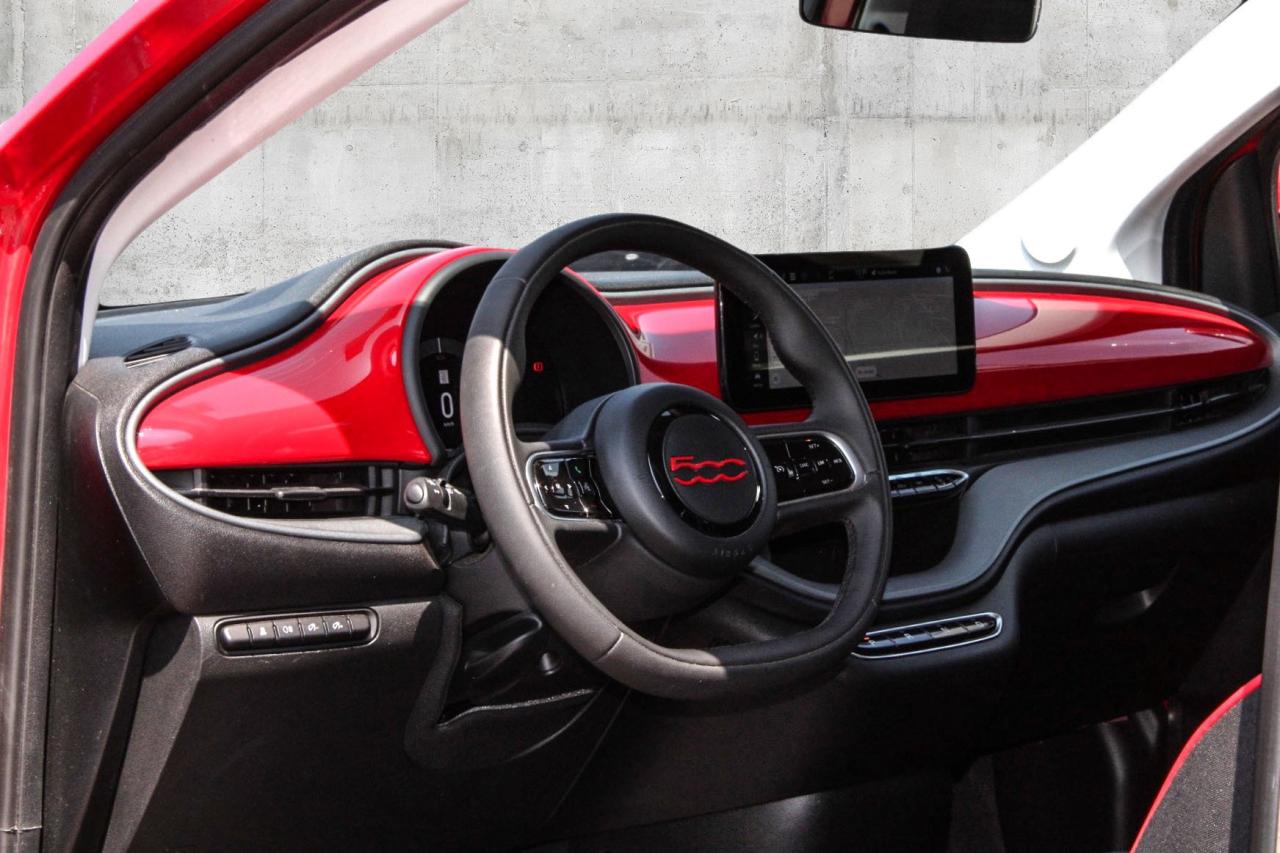 2024 Fiat 500E (RED) Edition  Gps SiriusXM BkpCam Photo