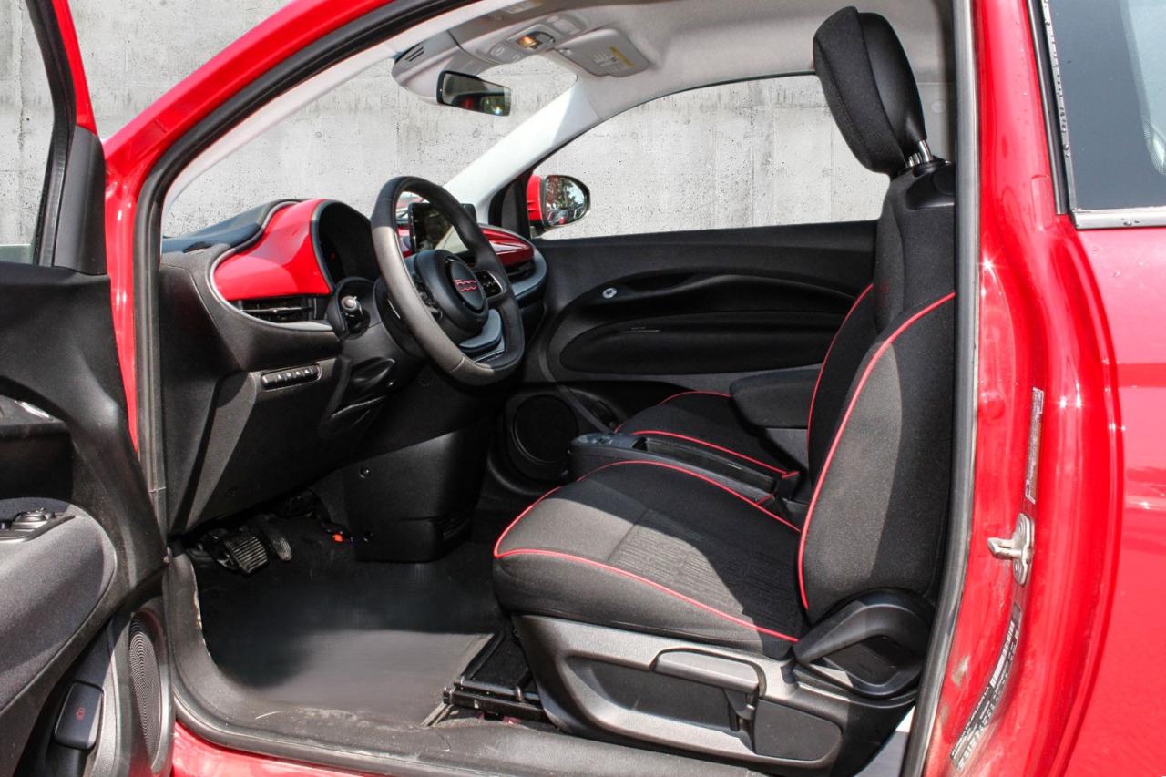 2024 Fiat 500E (RED) Edition  Gps SiriusXM BkpCam Photo