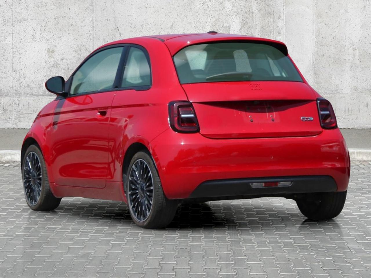 2024 Fiat 500E (RED) Edition  Gps SiriusXM BkpCam Photo