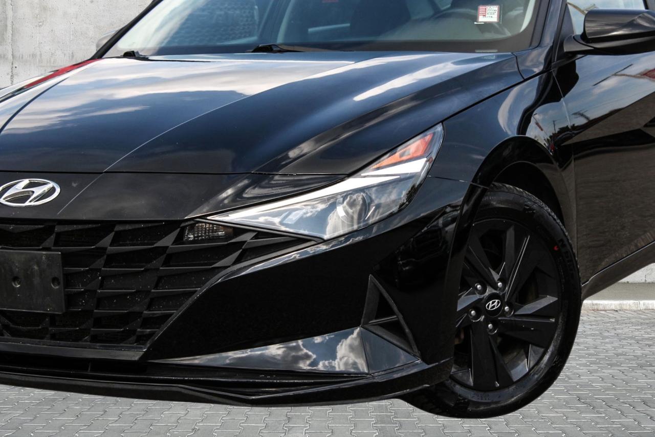 2021 Hyundai Elantra Preferred IVT  BkpCam HtdSeats CruiseCtrl Photo