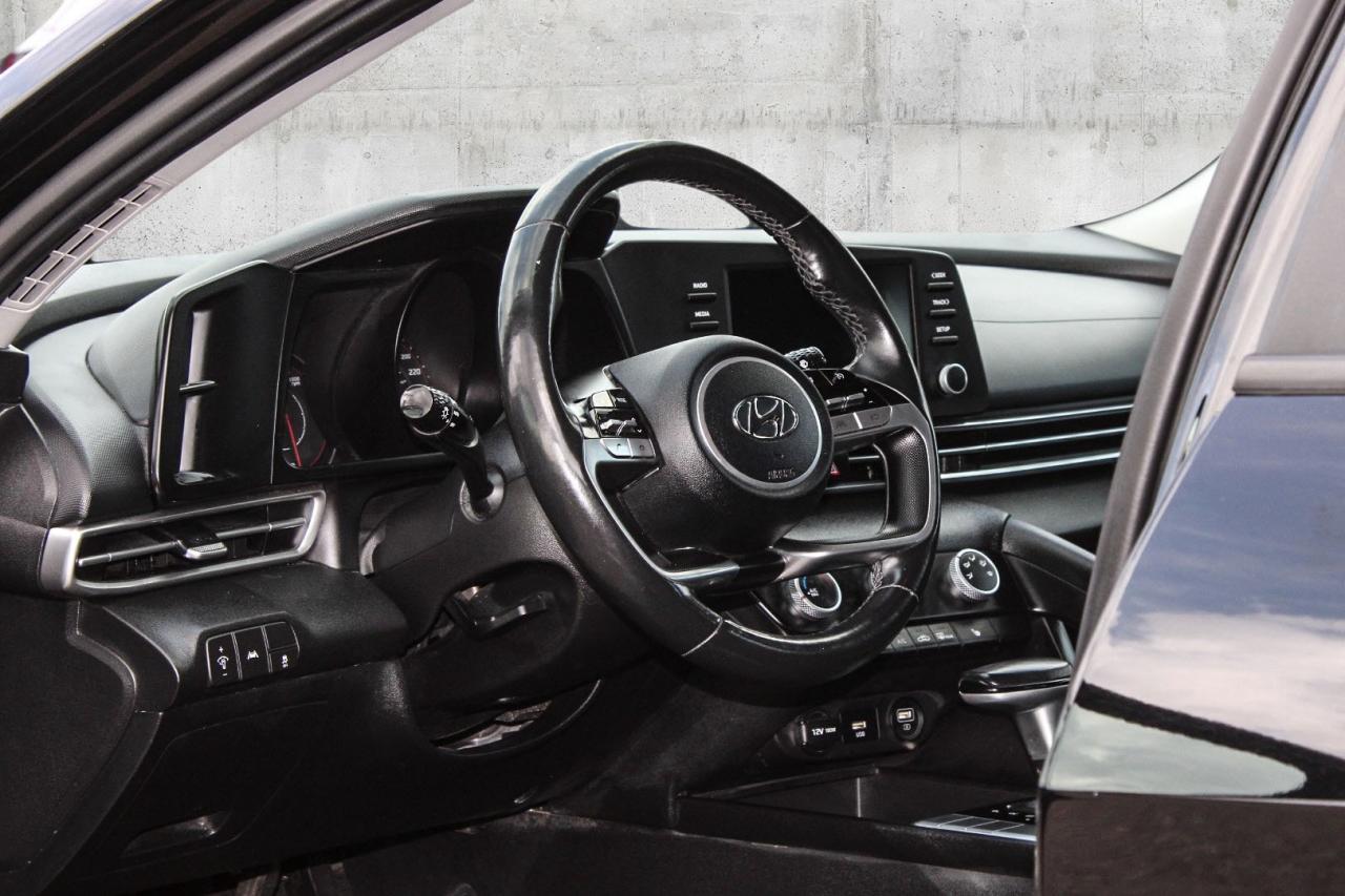 2021 Hyundai Elantra Preferred IVT  BkpCam HtdSeats CruiseCtrl Photo