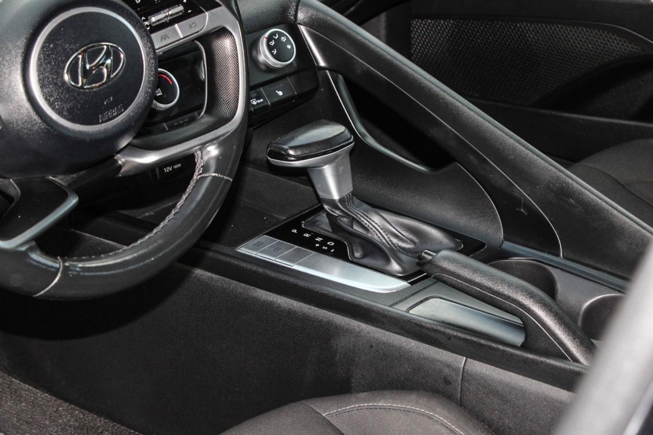 2021 Hyundai Elantra Preferred IVT  BkpCam HtdSeats CruiseCtrl Photo