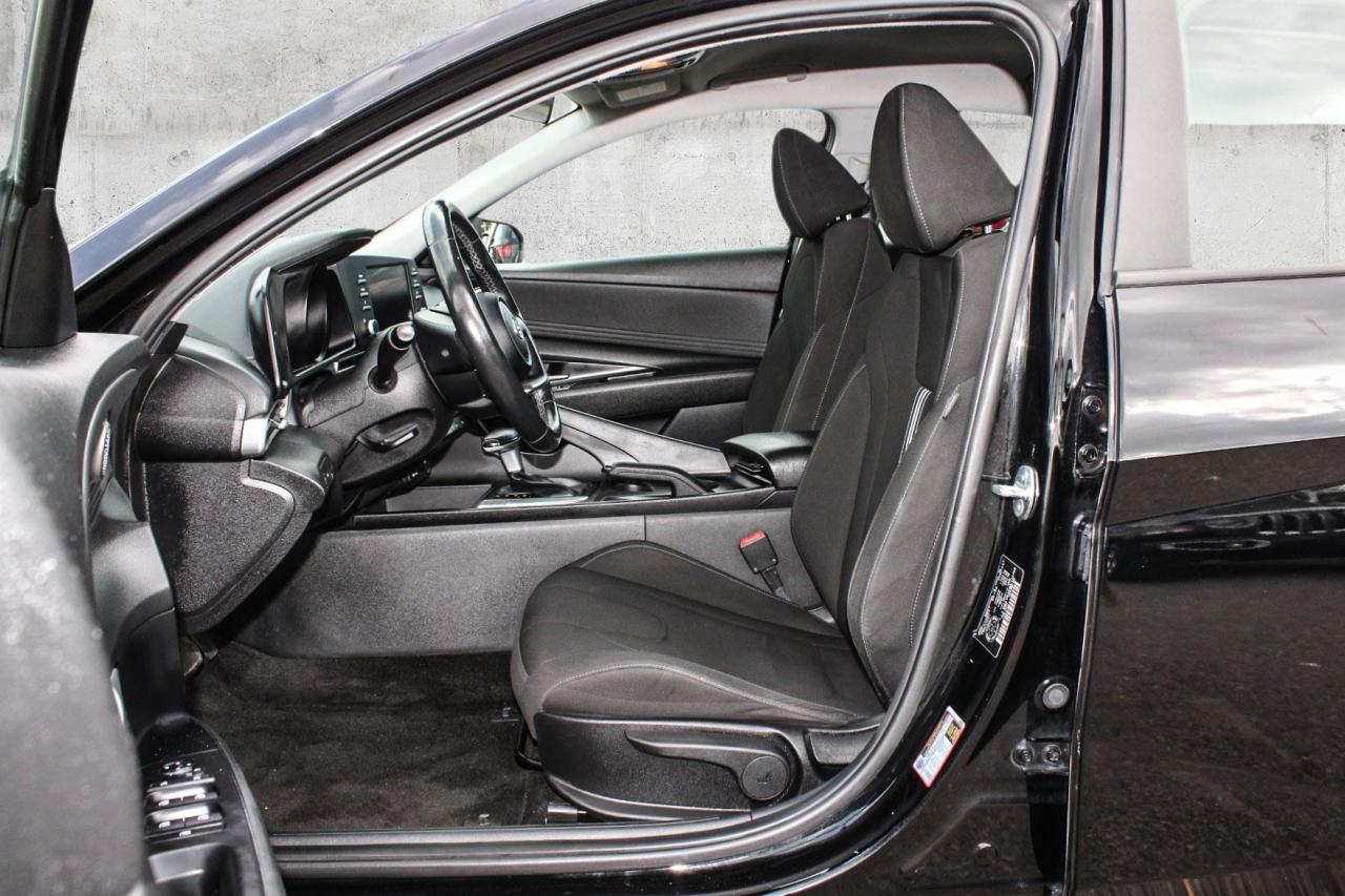 2021 Hyundai Elantra Preferred IVT  BkpCam HtdSeats CruiseCtrl Photo
