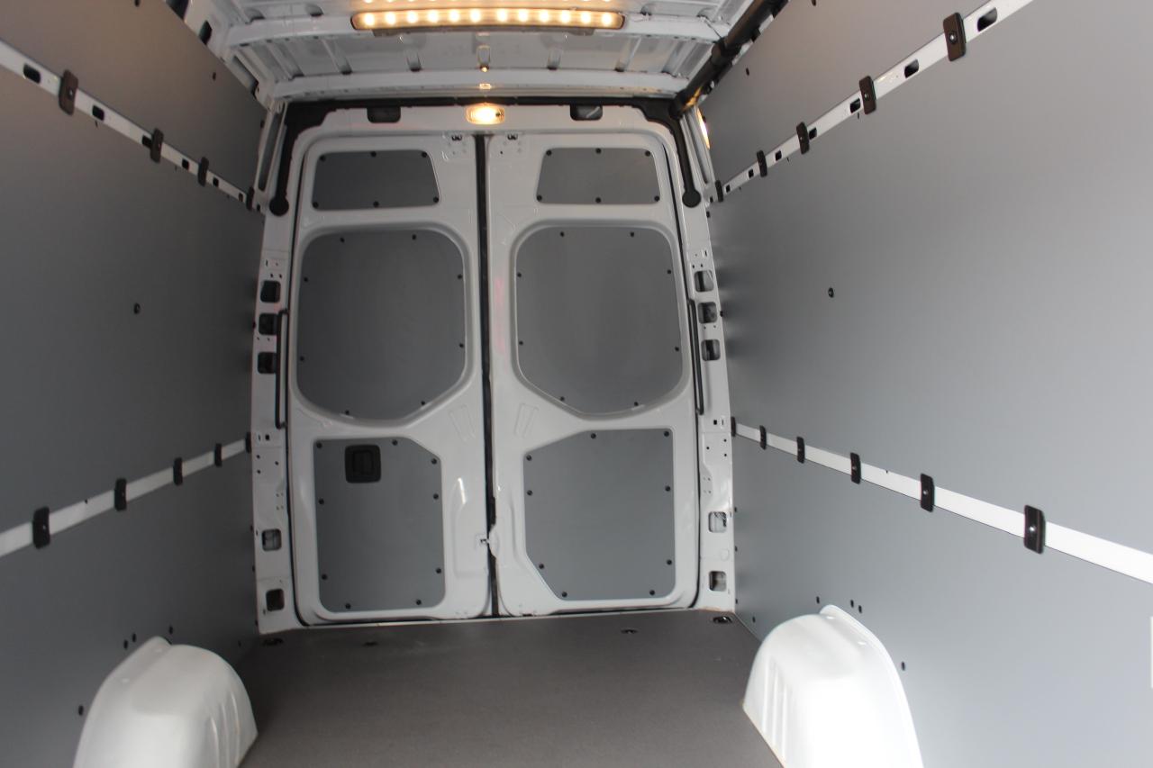 2020 Mercedes-Benz Sprinter Cargo Van 170" HIGH ROOF - 3.0L DIESEL - 3 SEATER Photo