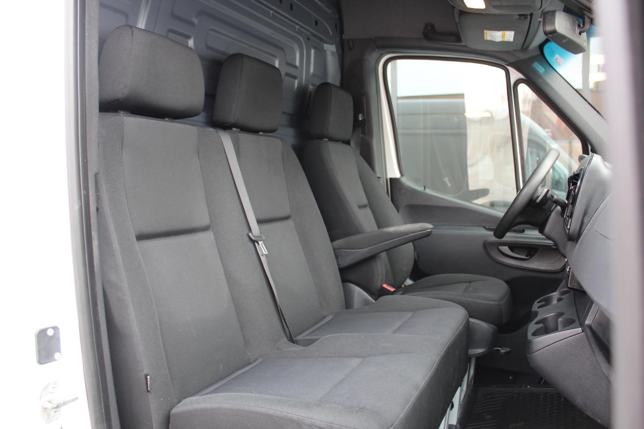 2020 Mercedes-Benz Sprinter Cargo Van 170" HIGH ROOF - 3.0L DIESEL - 3 SEATER Photo