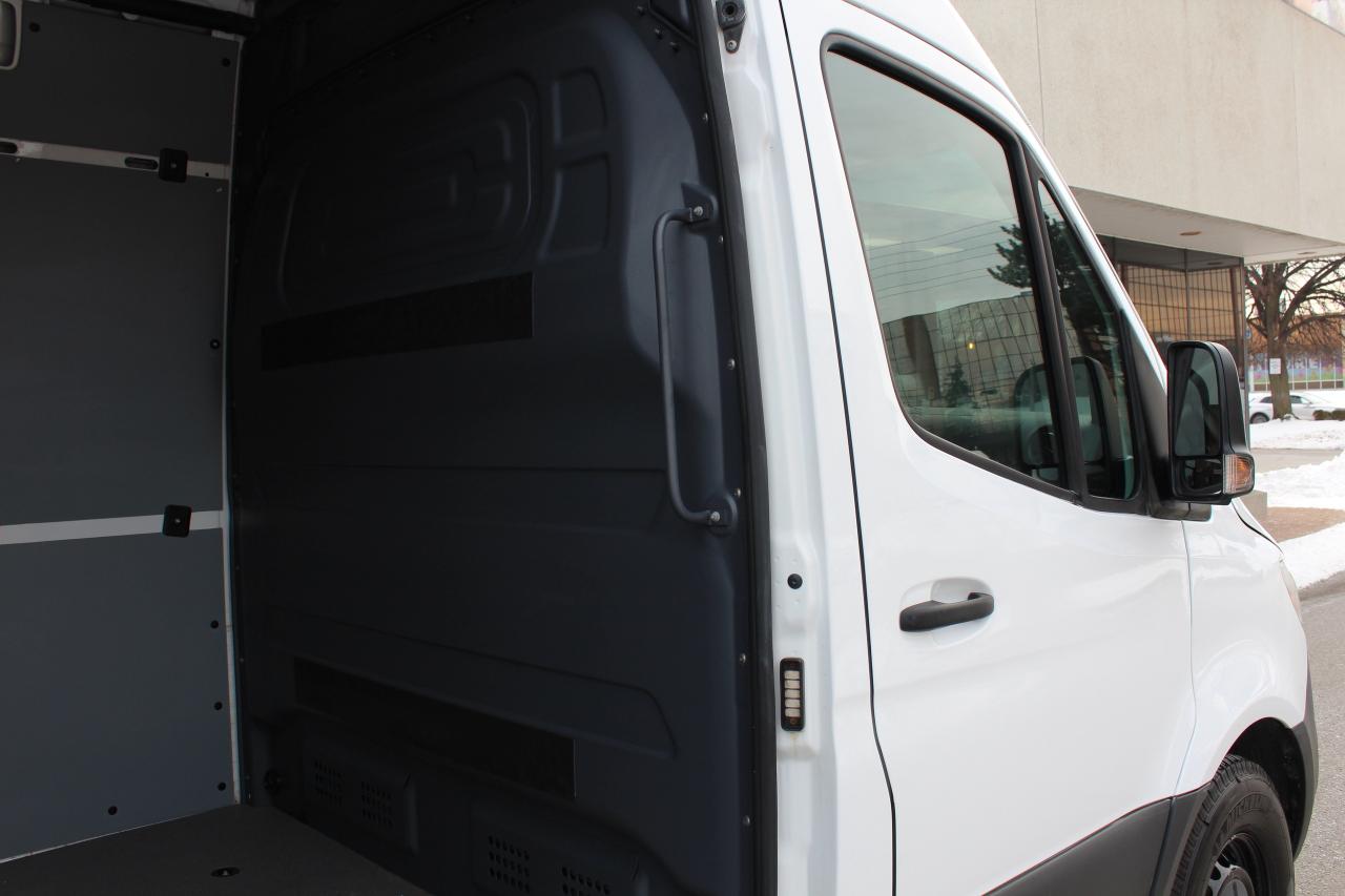 2020 Mercedes-Benz Sprinter Cargo Van 170" HIGH ROOF - 3.0L DIESEL - 3 SEATER Photo