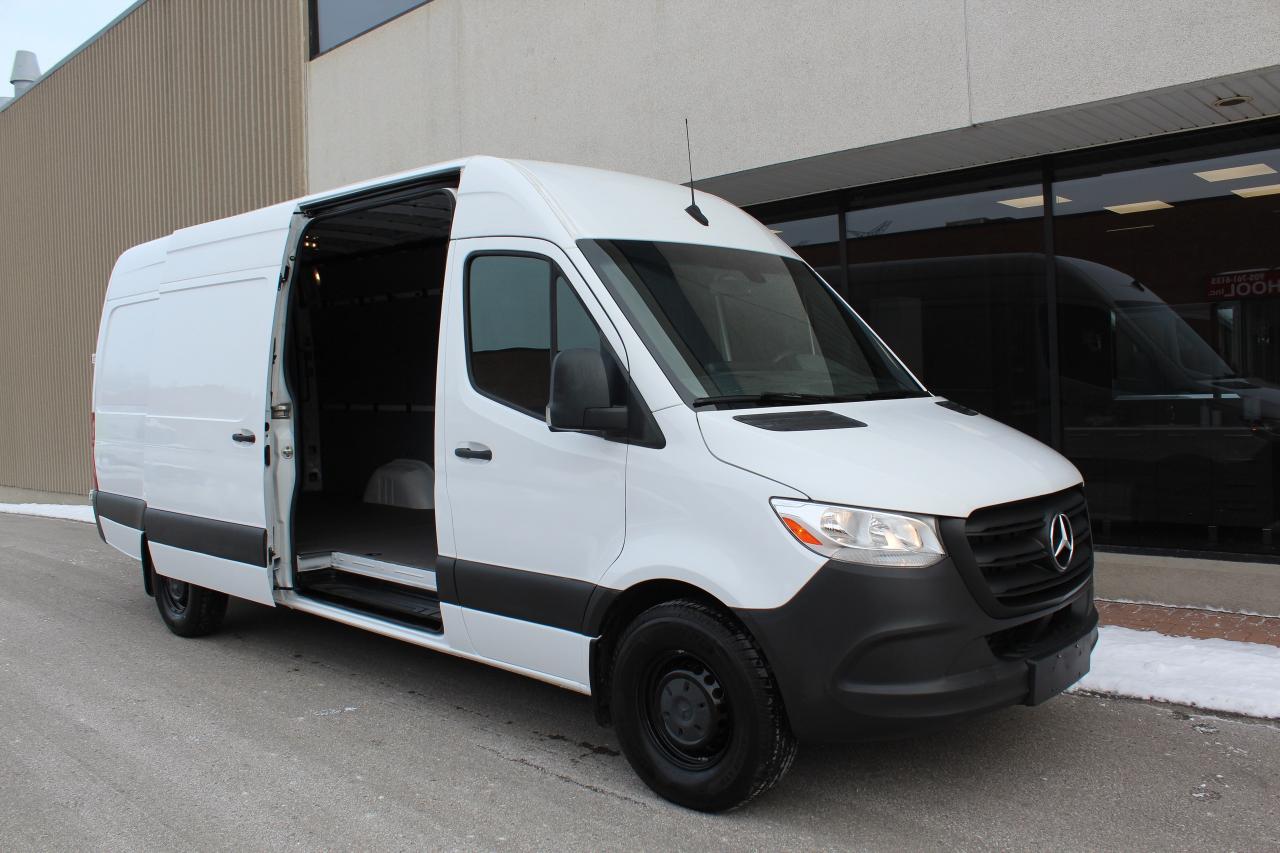 2020 Mercedes-Benz Sprinter Cargo Van 170" HIGH ROOF - 3.0L DIESEL - 3 SEATER Photo