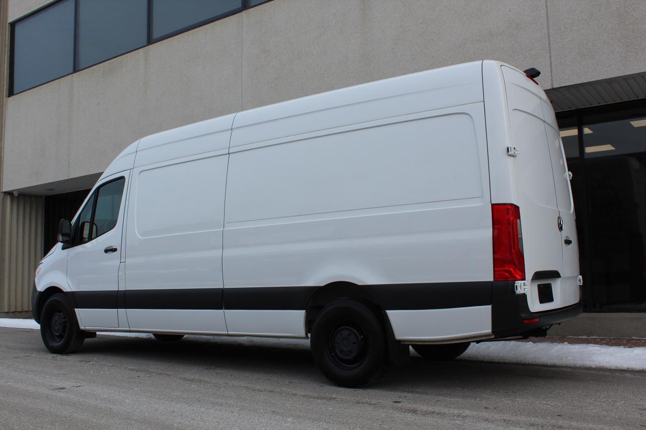 2020 Mercedes-Benz Sprinter Cargo Van 170" HIGH ROOF - 3.0L DIESEL - 3 SEATER Photo