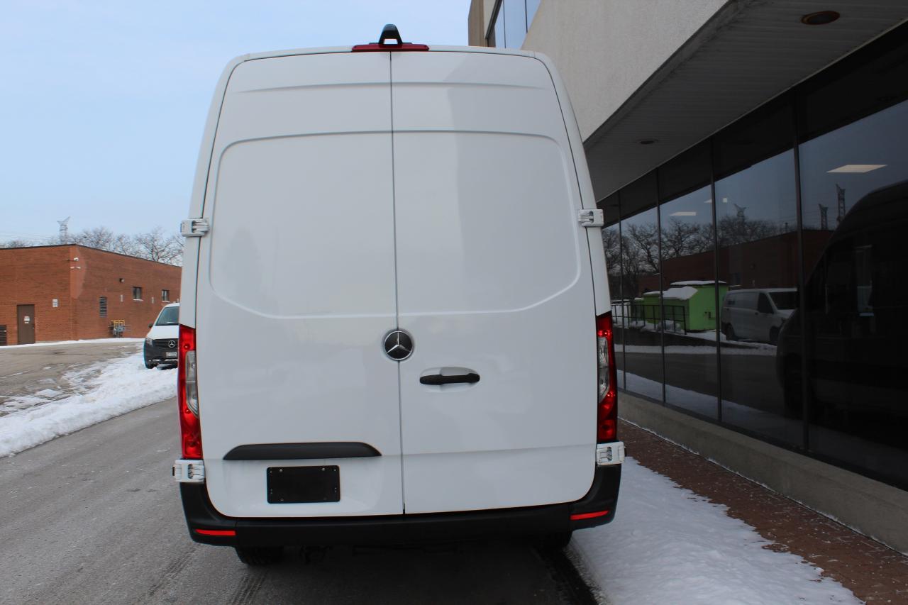 2020 Mercedes-Benz Sprinter Cargo Van 170" HIGH ROOF - 3.0L DIESEL - 3 SEATER Photo