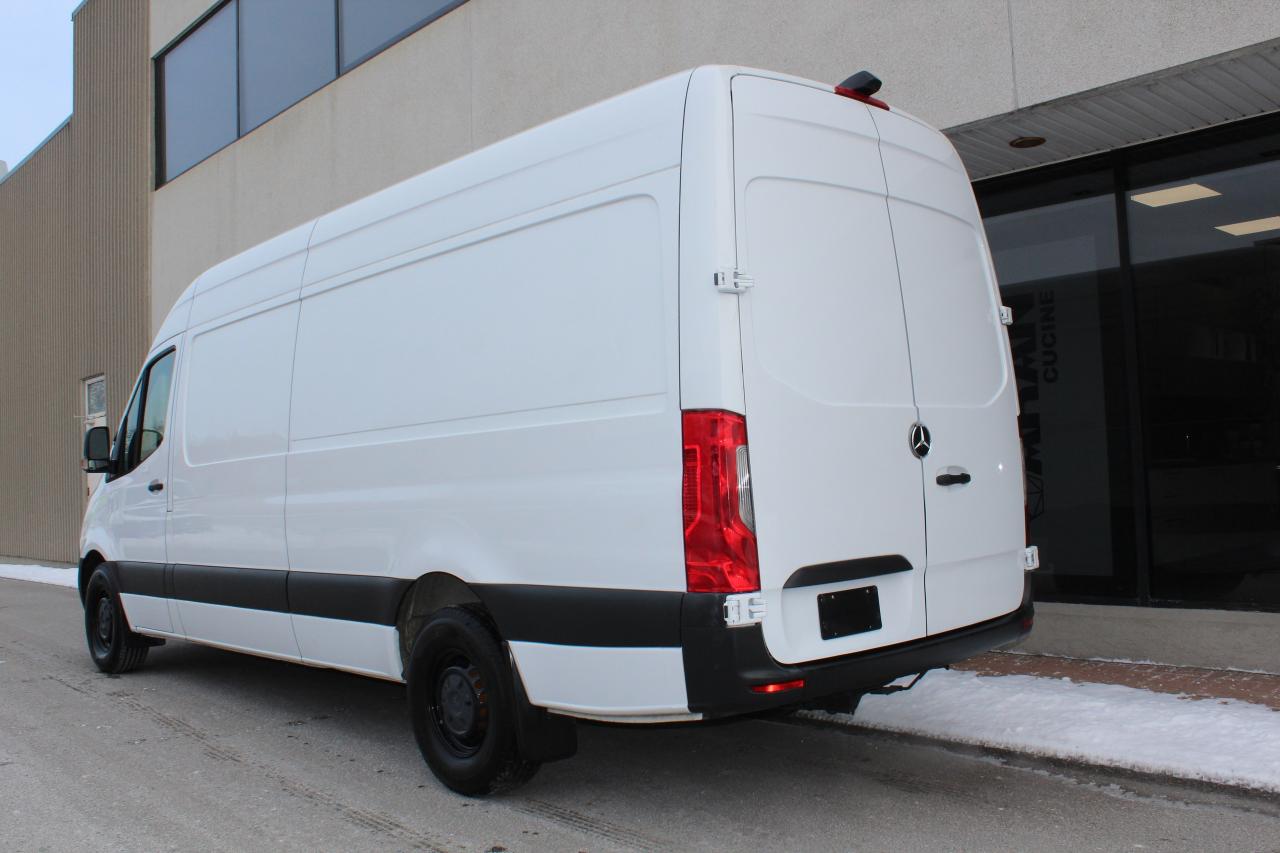 2020 Mercedes-Benz Sprinter Cargo Van 170" HIGH ROOF - 3.0L DIESEL - 3 SEATER Photo