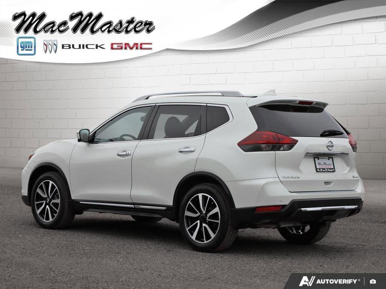 2020 Nissan Rogue SLSL, AWD, NAV, ROOF, HEATED LEATHER, CLEAN CARFAX Photo