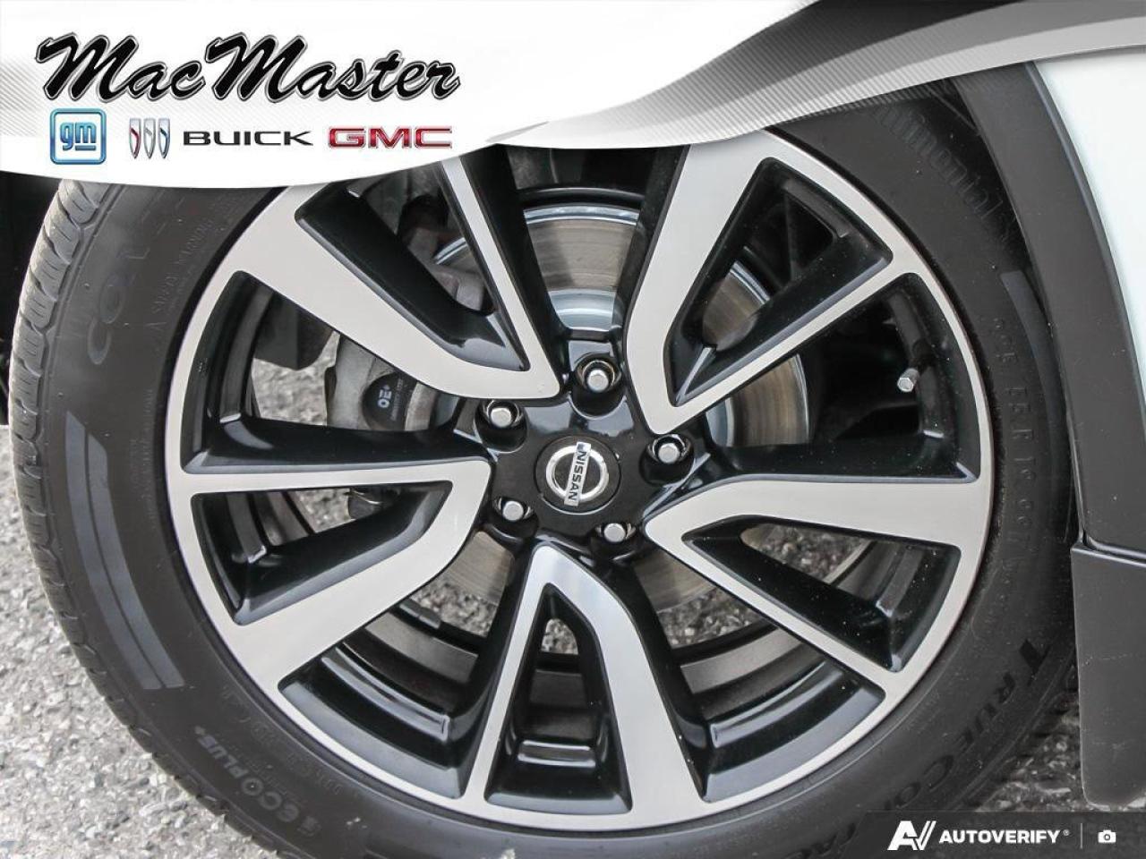 2020 Nissan Rogue SLSL, AWD, NAV, ROOF, HEATED LEATHER, CLEAN CARFAX Photo