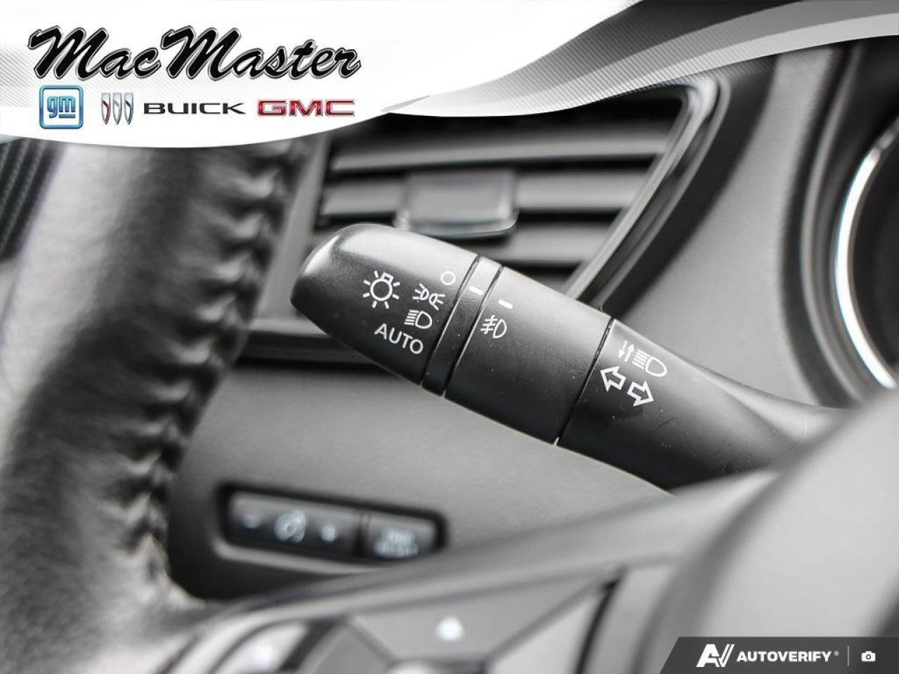 2020 Nissan Rogue SLSL, AWD, NAV, ROOF, HEATED LEATHER, CLEAN CARFAX Photo