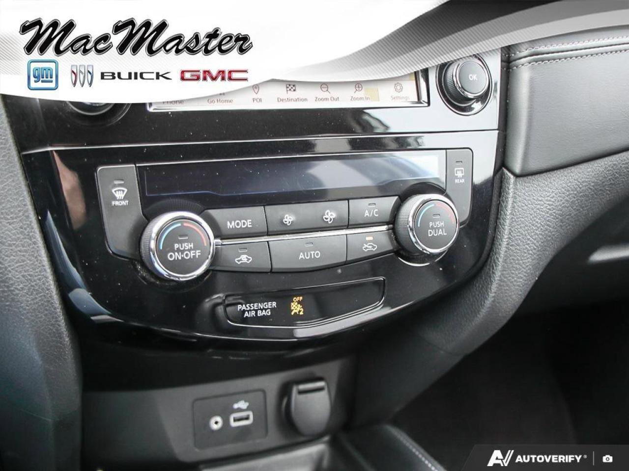 2020 Nissan Rogue SLSL, AWD, NAV, ROOF, HEATED LEATHER, CLEAN CARFAX Photo