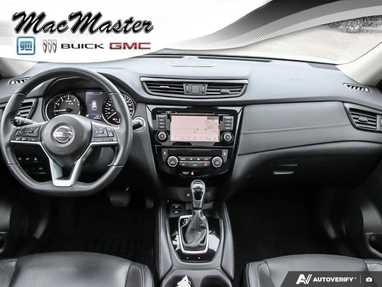 2020 Nissan Rogue SLSL, AWD, NAV, ROOF, HEATED LEATHER, CLEAN CARFAX Photo