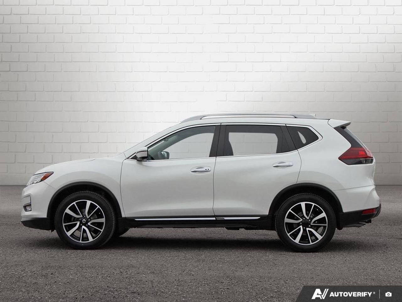 2020 Nissan Rogue SLSL, AWD, NAV, ROOF, HEATED LEATHER, CLEAN CARFAX Photo