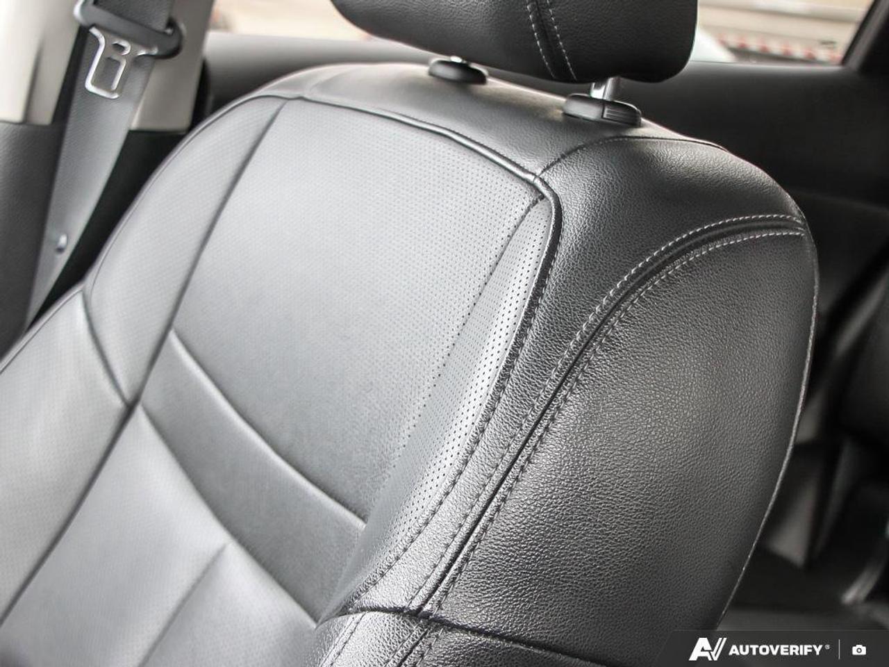 2020 Nissan Rogue SLSL, AWD, NAV, ROOF, HEATED LEATHER, CLEAN CARFAX Photo