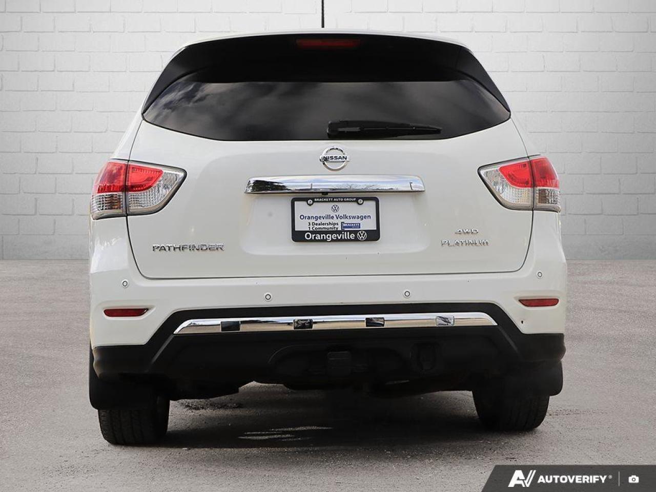 2015 Nissan Pathfinder PlatinumCERTIFIED AS-TRADED, THIRD ROW, BOSE AUDIO Photo4