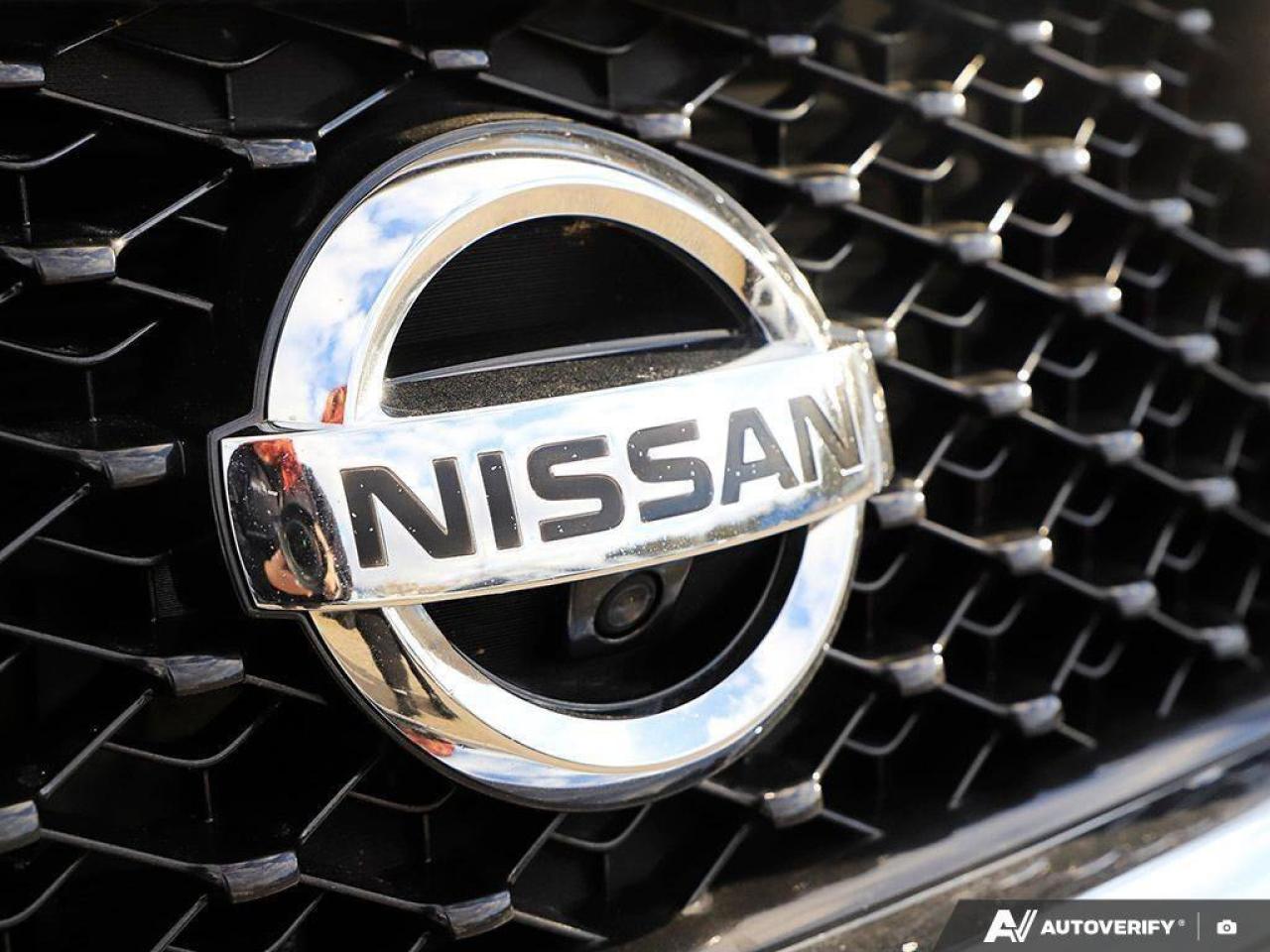 2015 Nissan Pathfinder PlatinumCERTIFIED AS-TRADED, THIRD ROW, BOSE AUDIO Photo