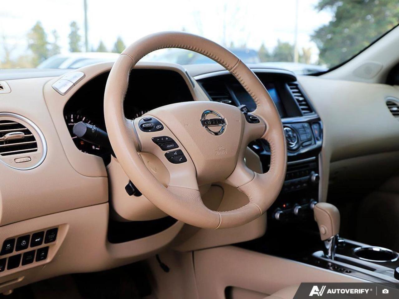 2015 Nissan Pathfinder PlatinumCERTIFIED AS-TRADED, THIRD ROW, BOSE AUDIO Photo