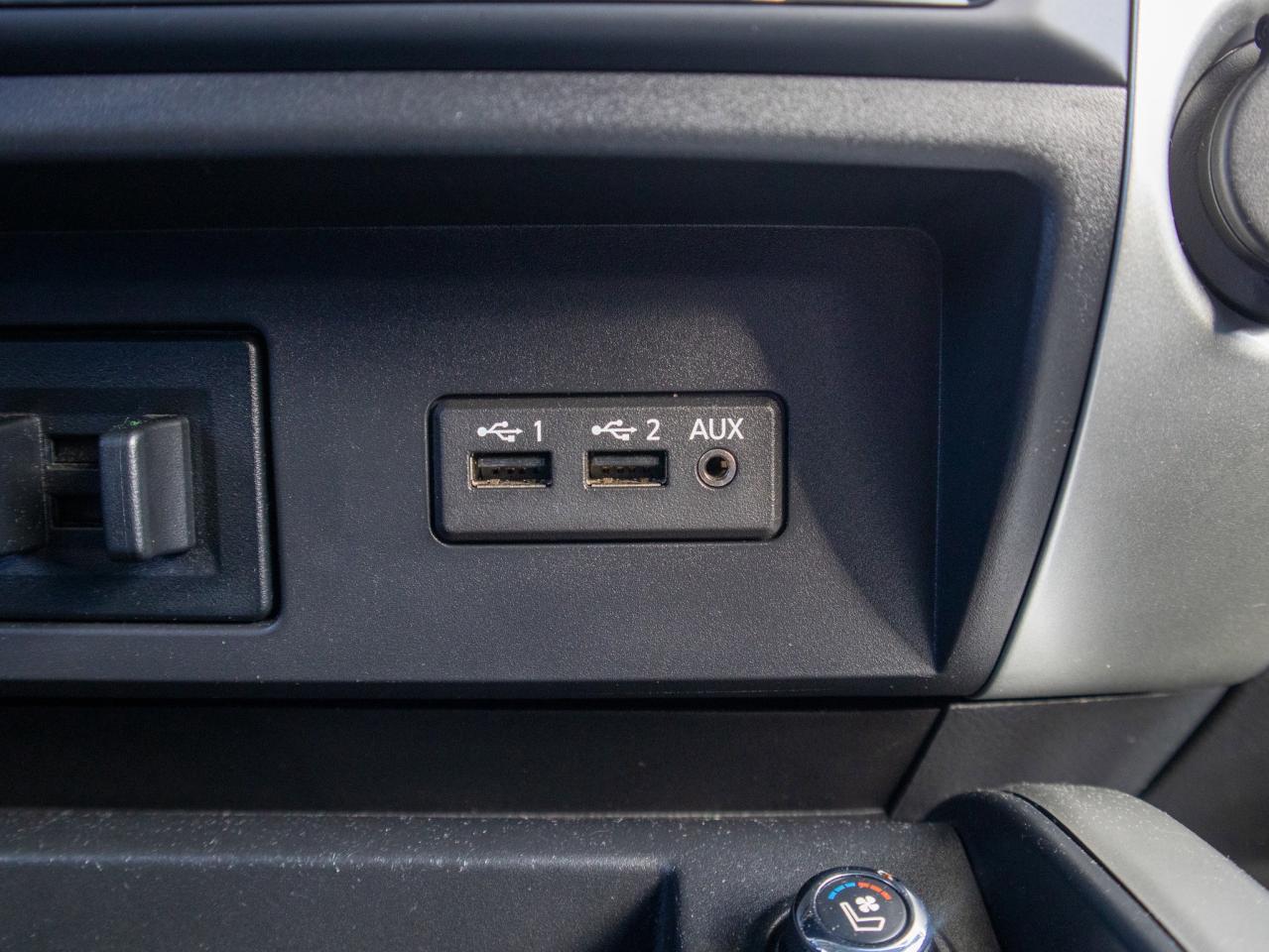 2019 Nissan Titan - 5.6L V8, Tows Up To 9,600 LBS Photo