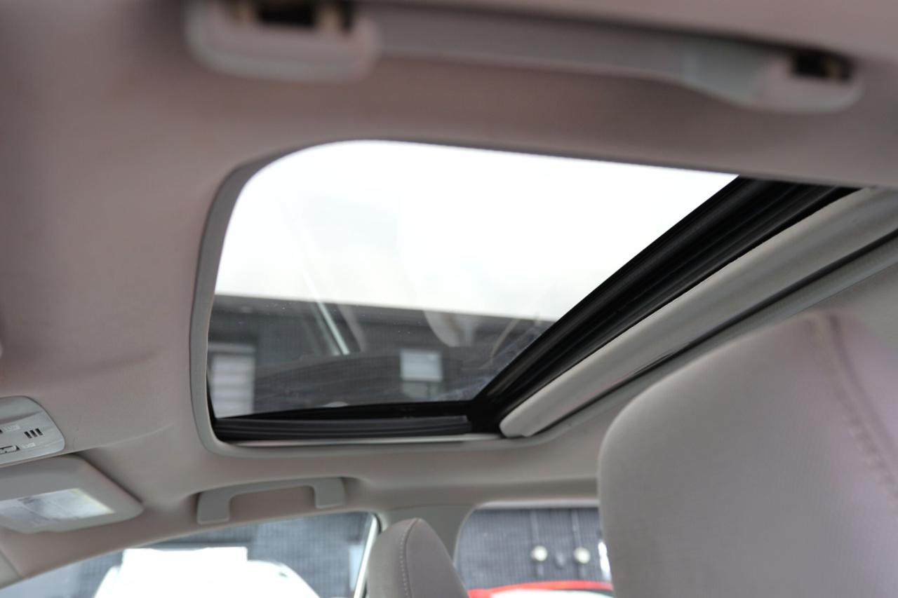 2014 Toyota Corolla LE-ECO-UPGRADE PKG/SUNROOF/BACK UP CAM/H SEATS/BLT Photo