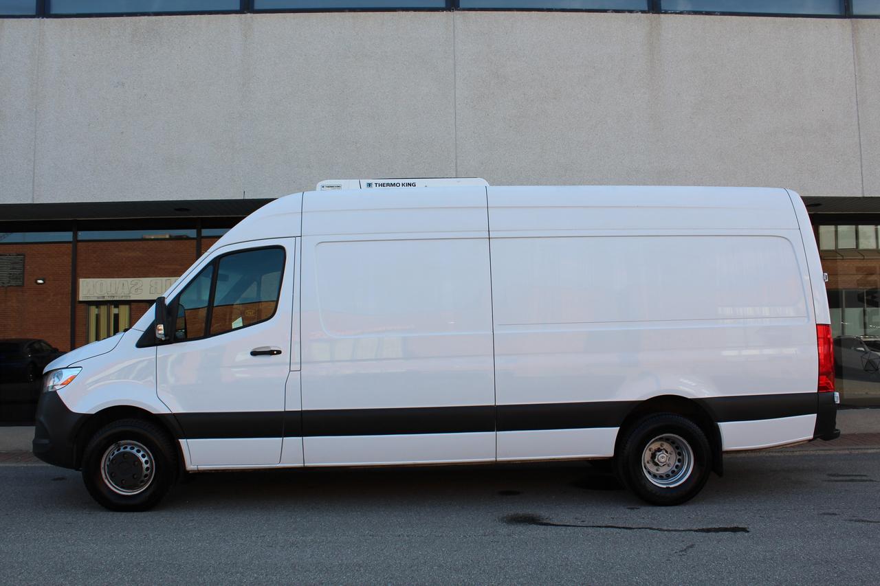 2020 Mercedes-Benz Sprinter Cargo Van THERMO KING REFER - FREEZER UNIT" - 3.0L DIESEL Photo0