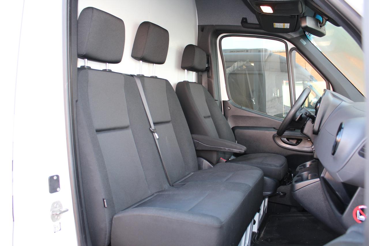 2020 Mercedes-Benz Sprinter Cargo Van THERMO KING REFER - FREEZER UNIT" - 3.0L DIESEL Photo