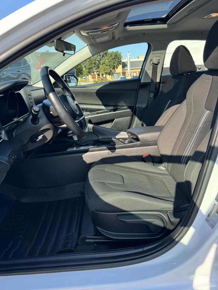 2022 Hyundai Elantra PREFERRED W/ SUN & SOUND PKG Photo