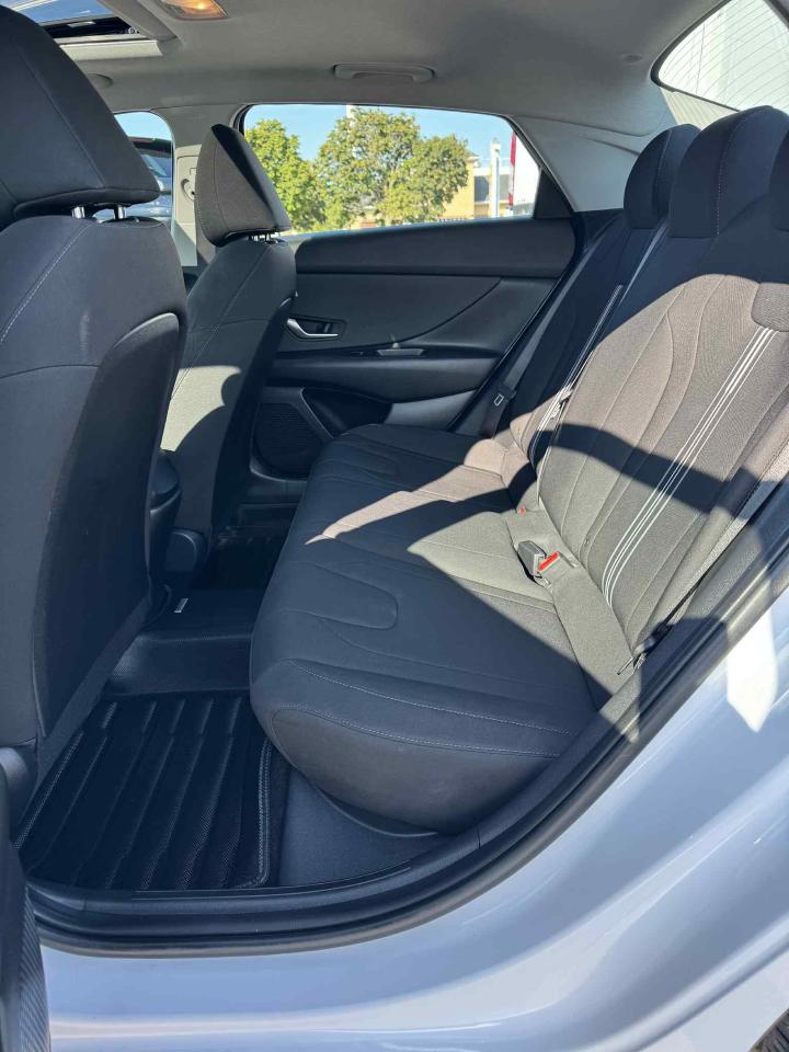 2022 Hyundai Elantra PREFERRED W/ SUN & SOUND PKG Photo