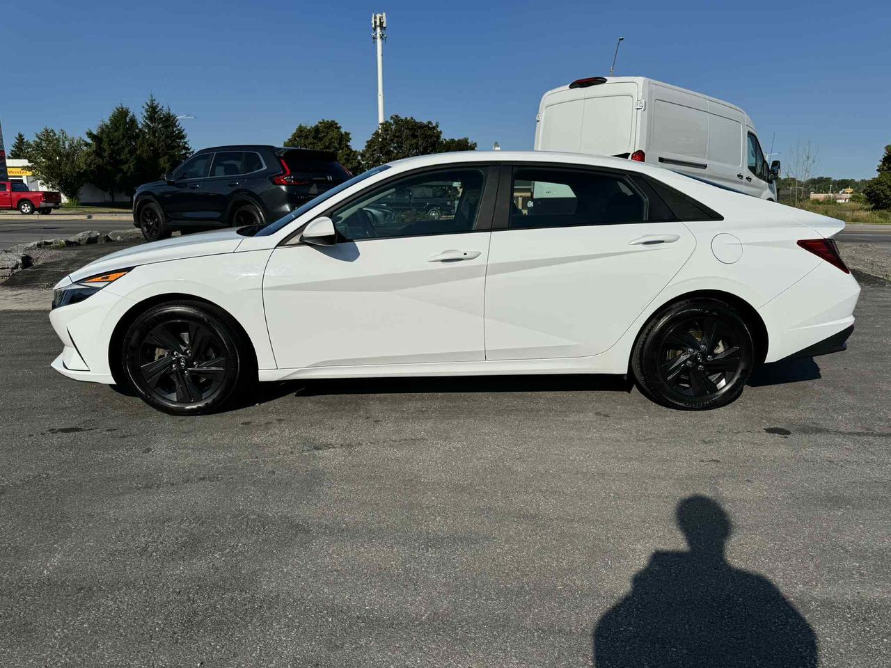 2022 Hyundai Elantra PREFERRED W/ SUN & SOUND PKG Photo