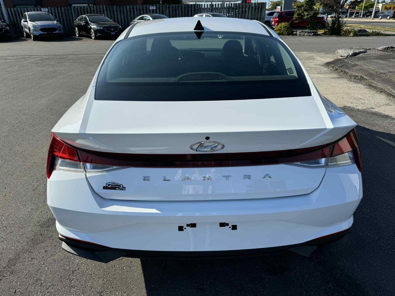 2022 Hyundai Elantra PREFERRED W/ SUN & SOUND PKG Photo