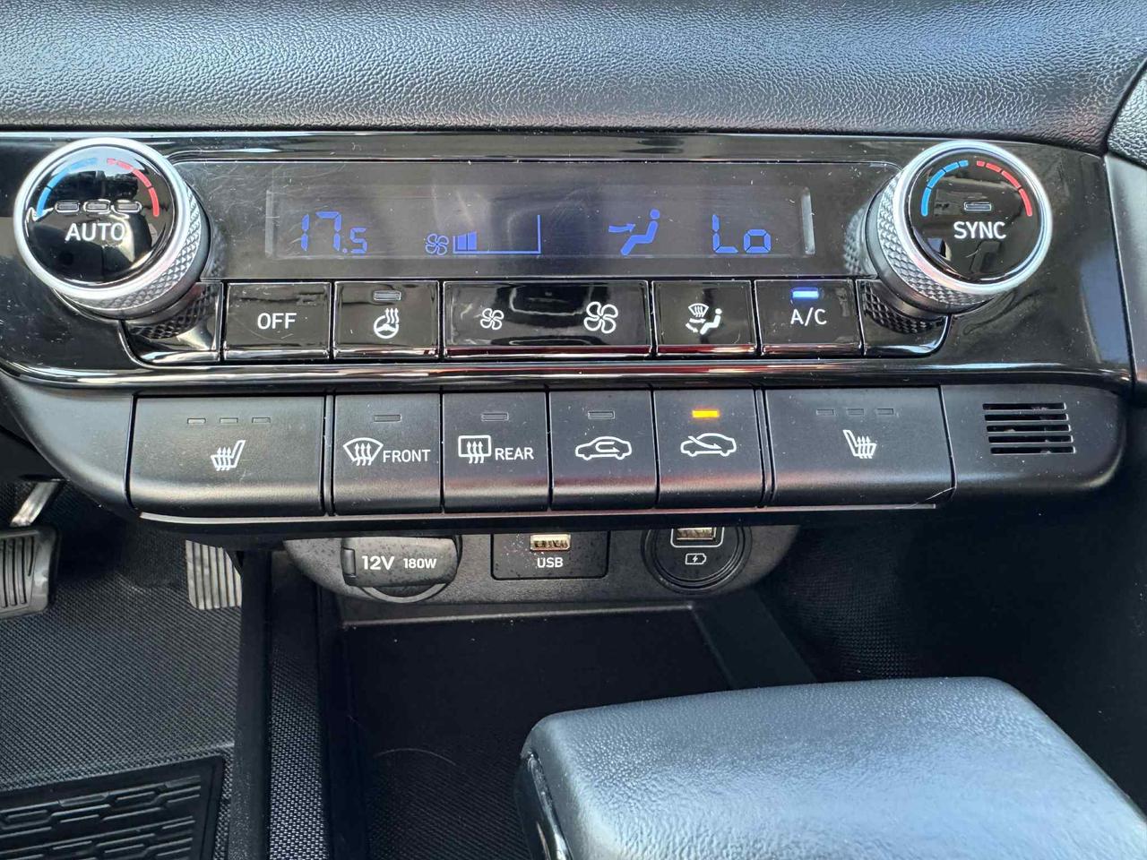 2022 Hyundai Elantra PREFERRED W/ SUN & SOUND PKG Photo