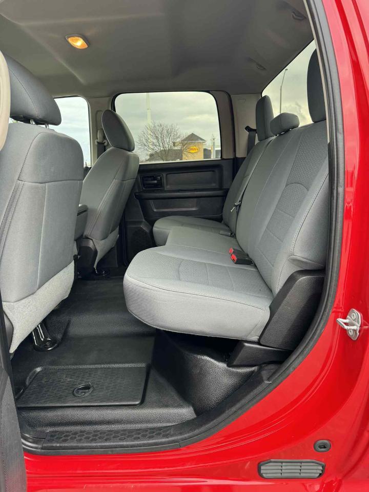 2016 RAM 2500 4WD Diesel Crew Long Box Photo